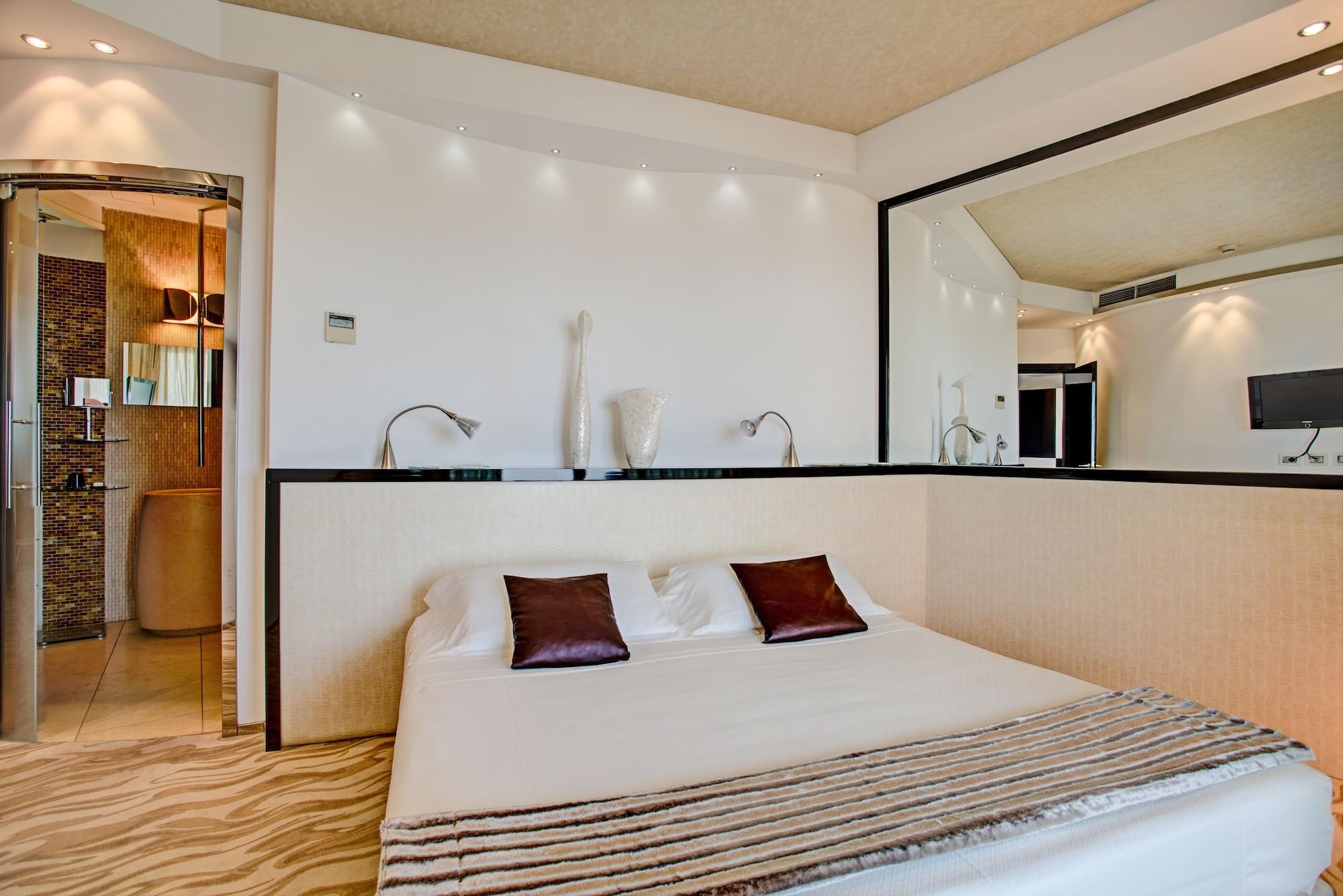 Hotel Premier & Suites - Premier Resort Milano Marittima Ngoại thất bức ảnh