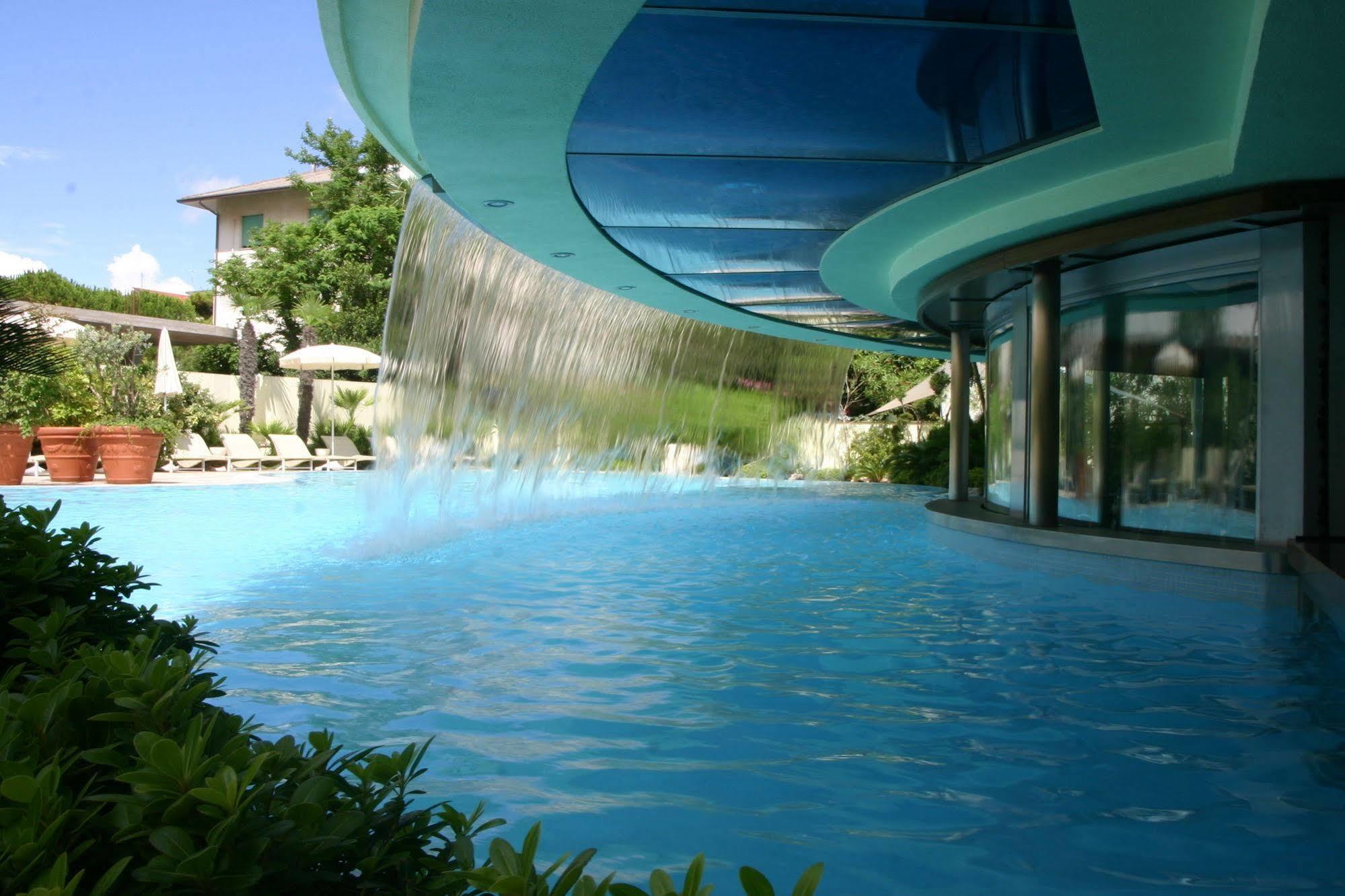 Hotel Premier & Suites - Premier Resort Milano Marittima Ngoại thất bức ảnh